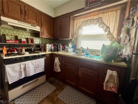 412 Scott Avenue Niles OH 44446