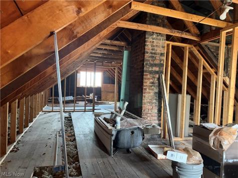 3821 E 143rd Street Cleveland OH 44128