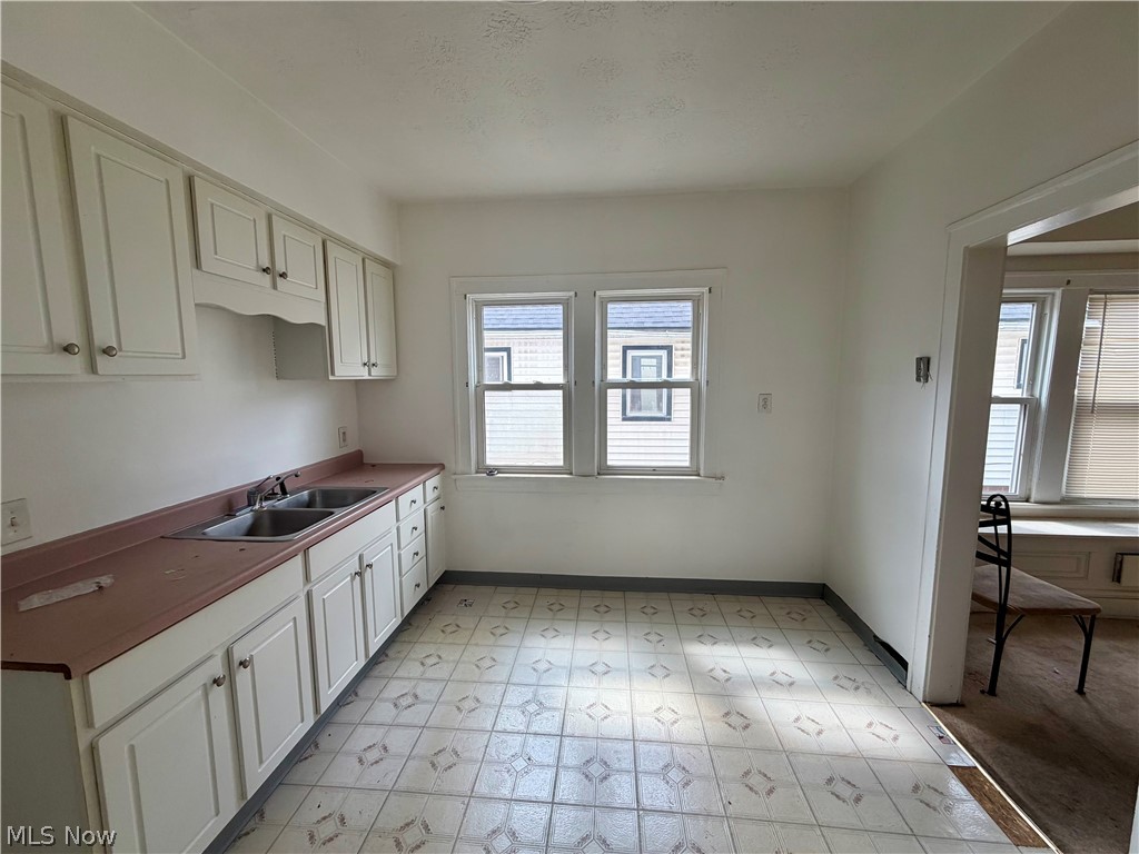 3821 E 143rd Street Cleveland OH 44128