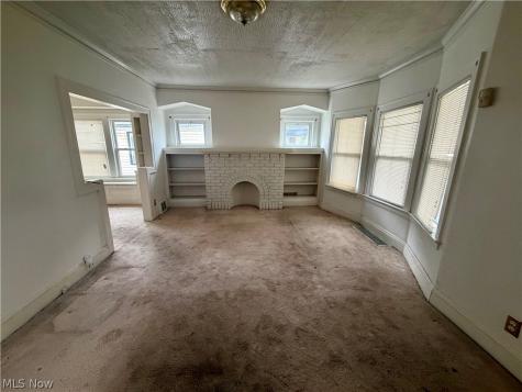 3821 E 143rd Street Cleveland OH 44128