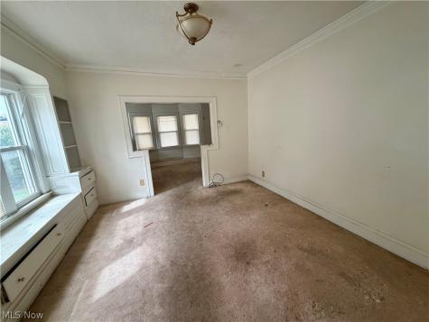 3821 E 143rd Street Cleveland OH 44128