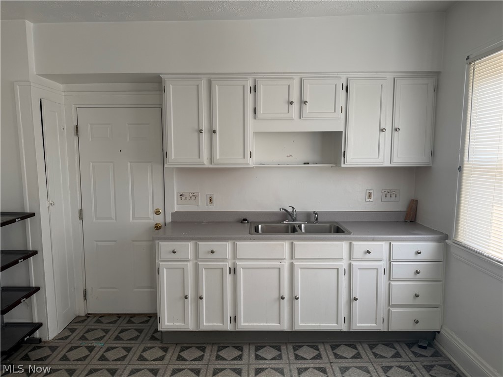 3821 E 143rd Street Cleveland OH 44128