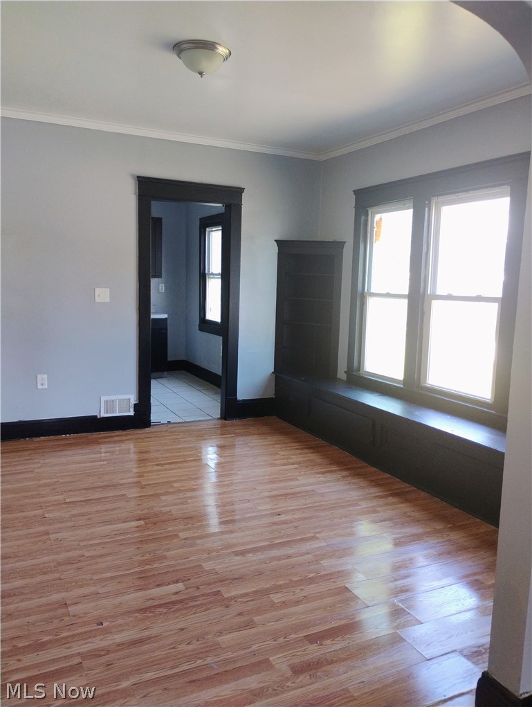 13815 Shaw Avenue East Cleveland OH 44112
