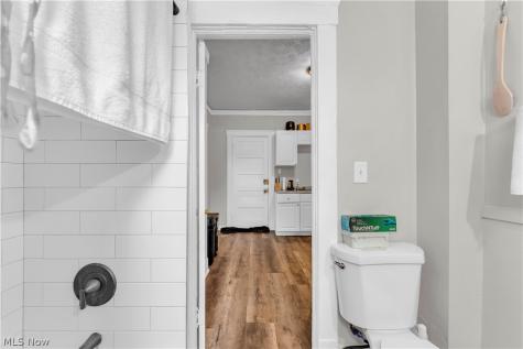 3098 W 101st Street Cleveland OH 44111