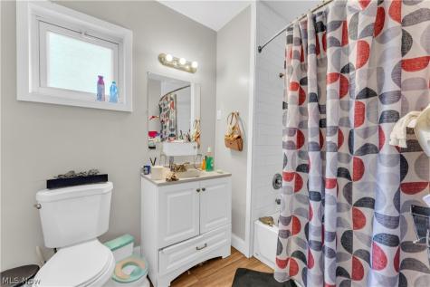 3098 W 101st Street Cleveland OH 44111