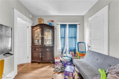 3098 W 101st Street Cleveland OH 44111