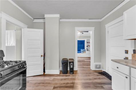 3098 W 101st Street Cleveland OH 44111