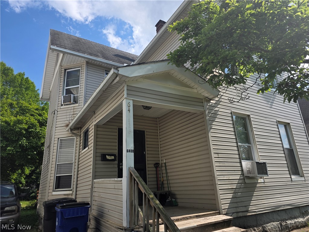 6408 Carl Avenue Cleveland OH 44103