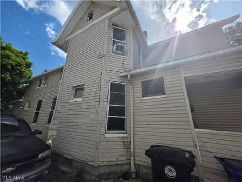 6408 Carl Avenue Cleveland OH 44103