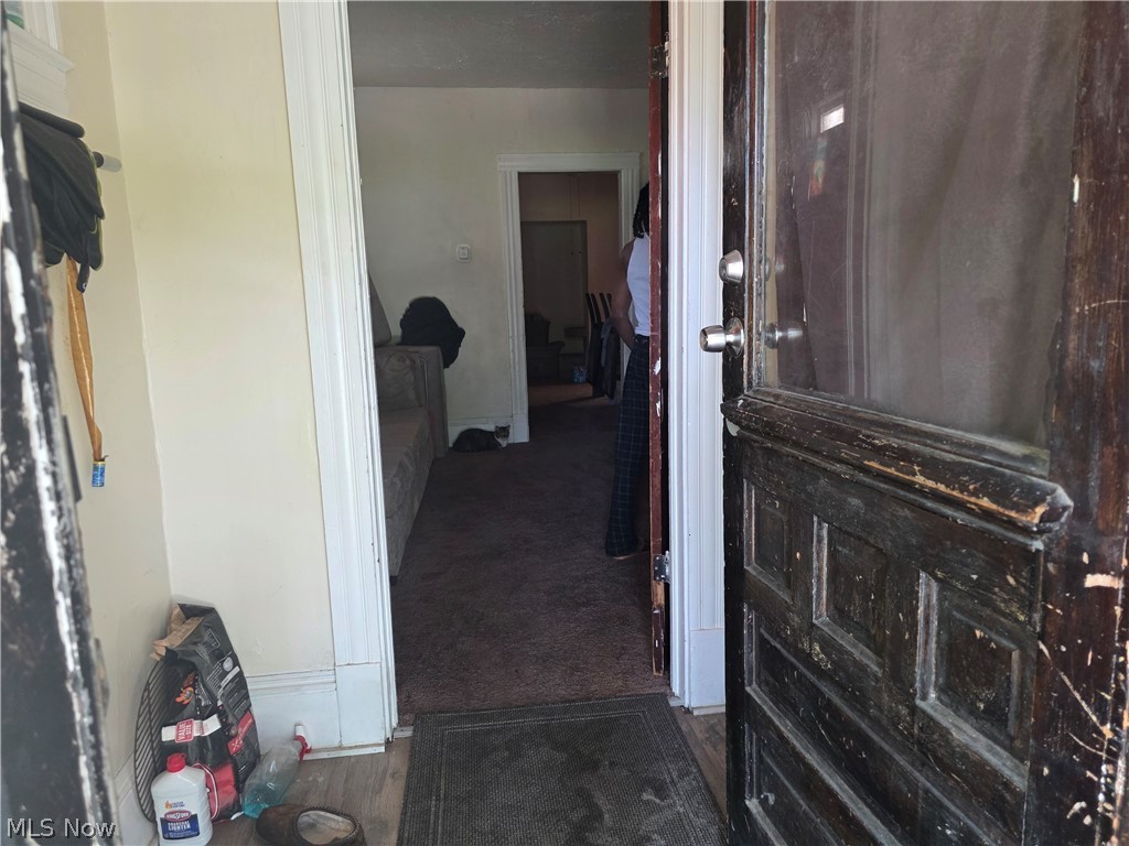 6408 Carl Avenue Cleveland OH 44103