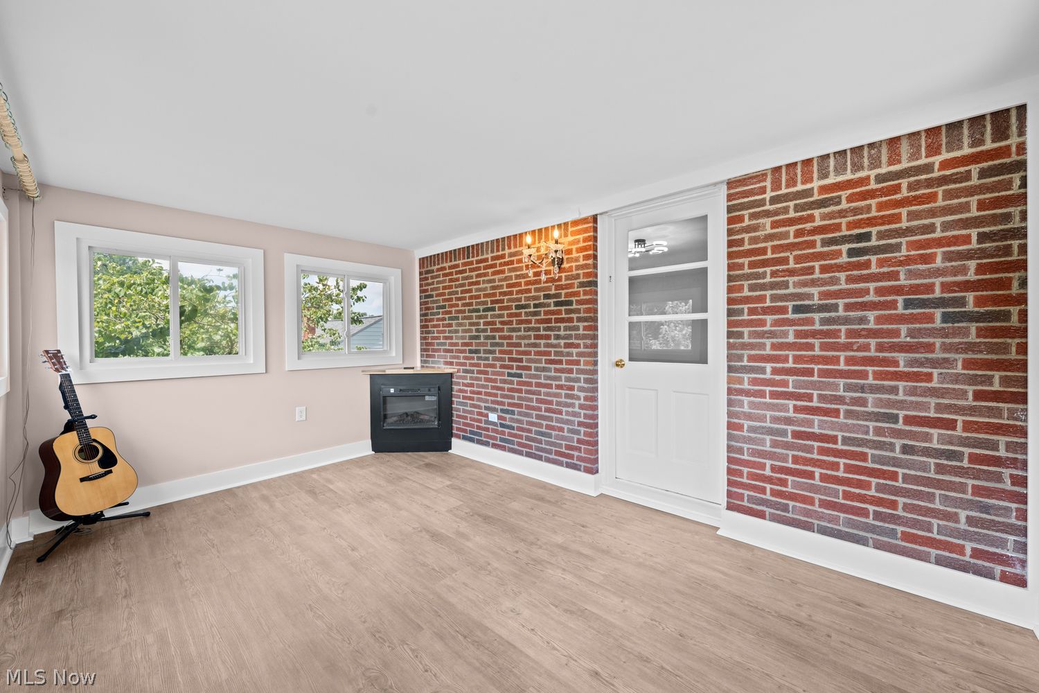 7877 Wainstead Drive Parma OH 44129