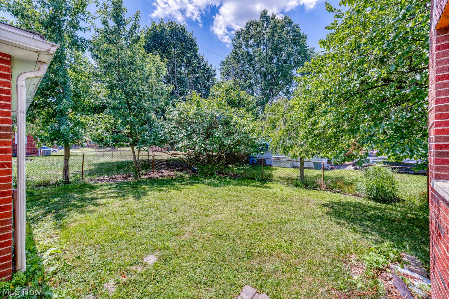 7877 Wainstead Drive Parma OH 44129