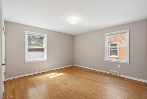 2384 Warrensville Center Road University Heights OH 44118
