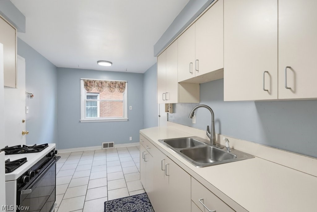 2384 Warrensville Center Road University Heights OH 44118