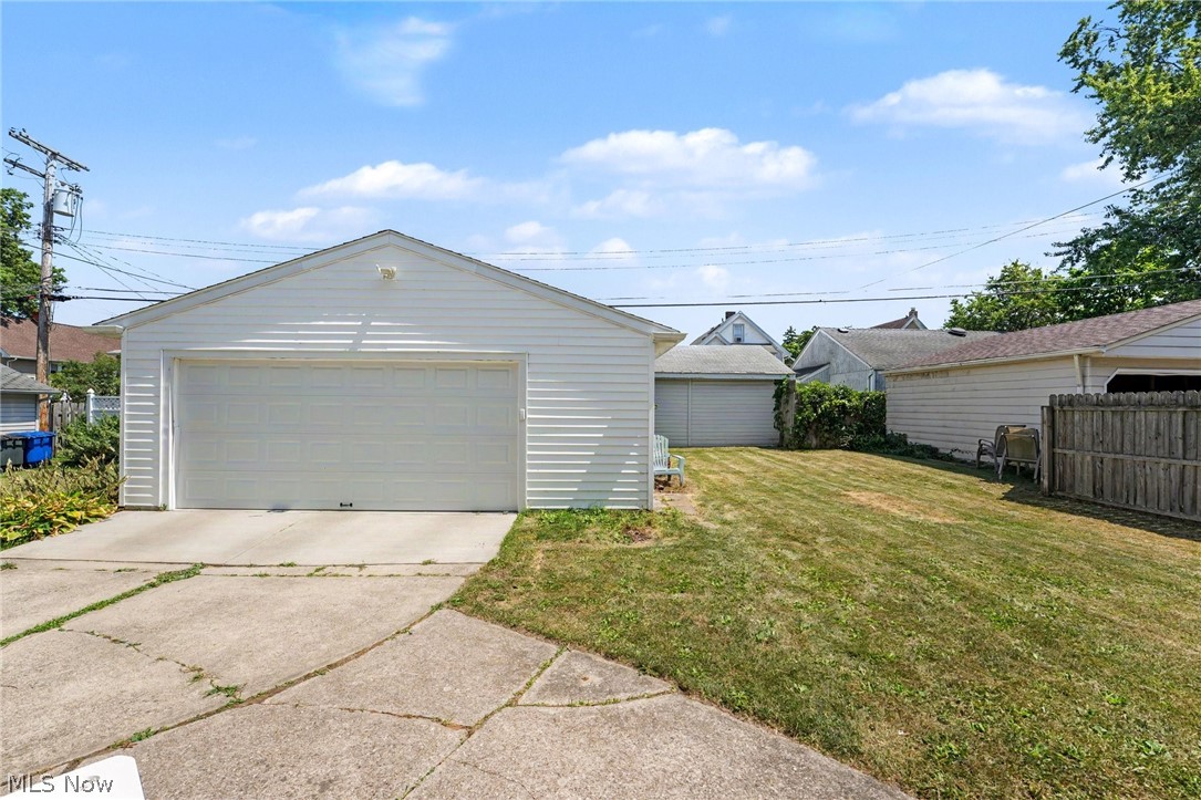1583 Northland Avenue Lakewood OH 44107