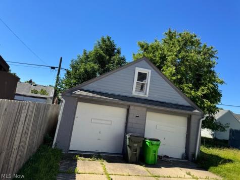 20390 Westport Avenue Euclid OH 44123