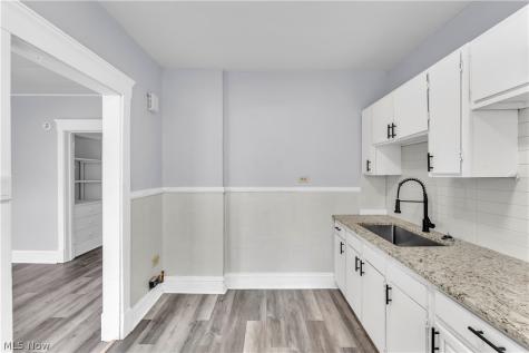 1041 E 146th Street Cleveland OH 44110