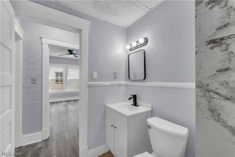 1041 E 146th Street Cleveland OH 44110