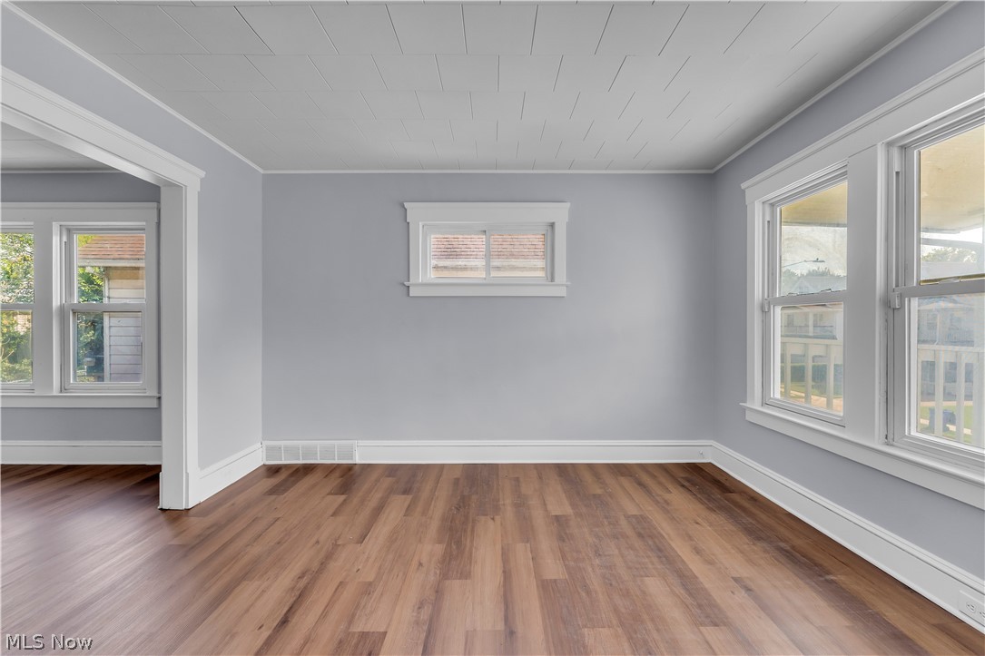 1041 E 146th Street Cleveland OH 44110