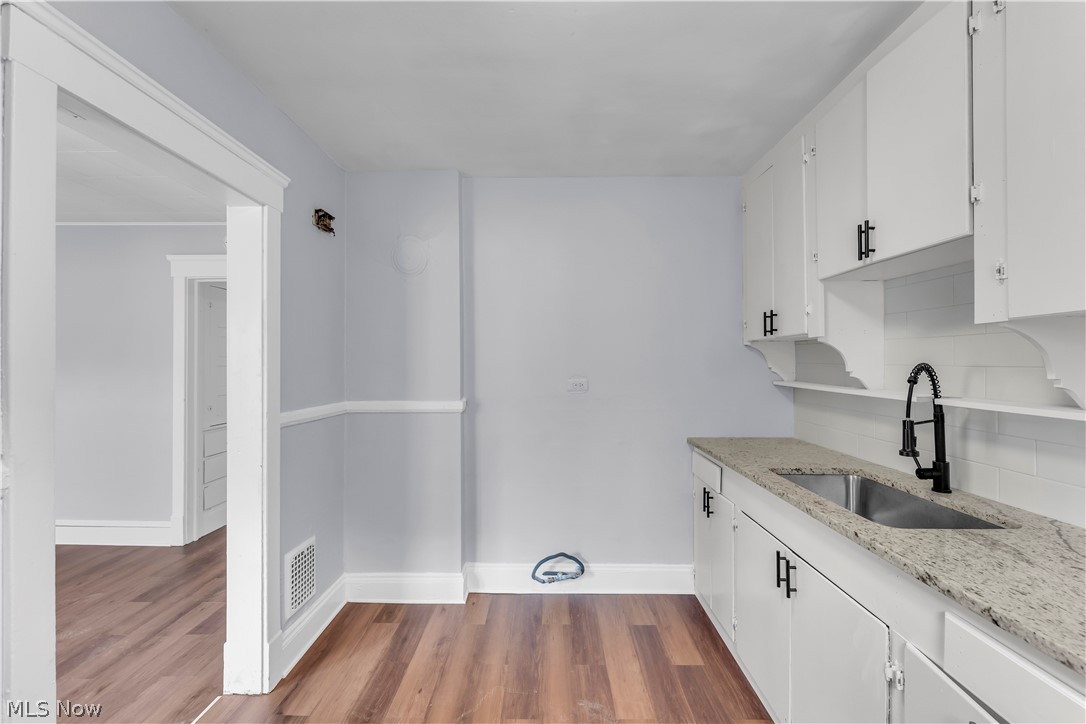 1041 E 146th Street Cleveland OH 44110