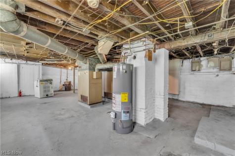 1041 E 146th Street Cleveland OH 44110