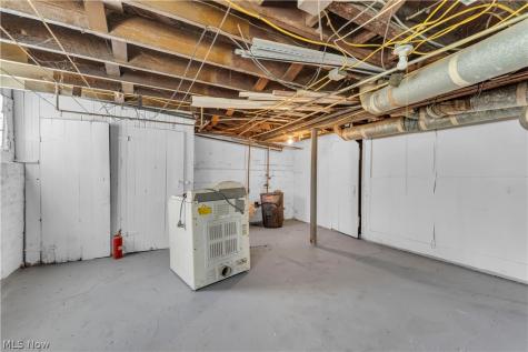 1041 E 146th Street Cleveland OH 44110