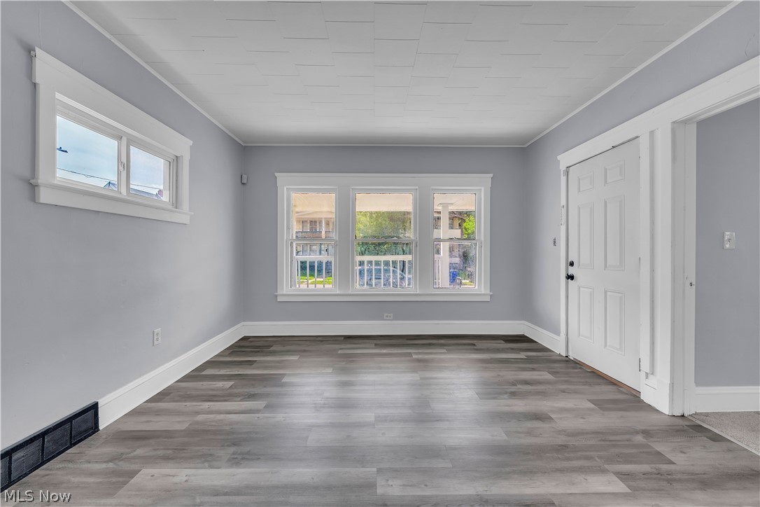 1041 E 146th Street Cleveland OH 44110