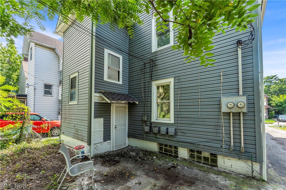 1041 E 146th Street Cleveland OH 44110