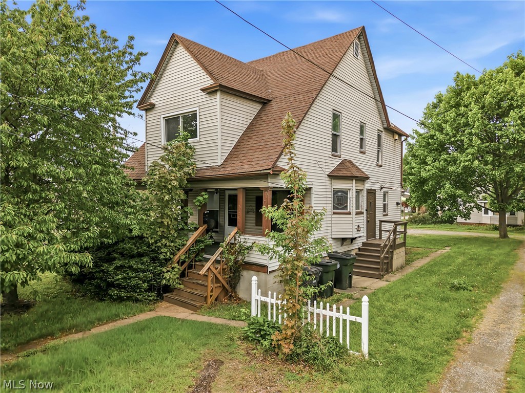 1103 High Street NE Warren OH 44483