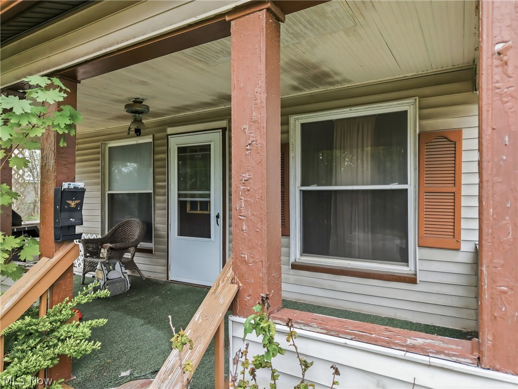 1103 High Street NE Warren OH 44483