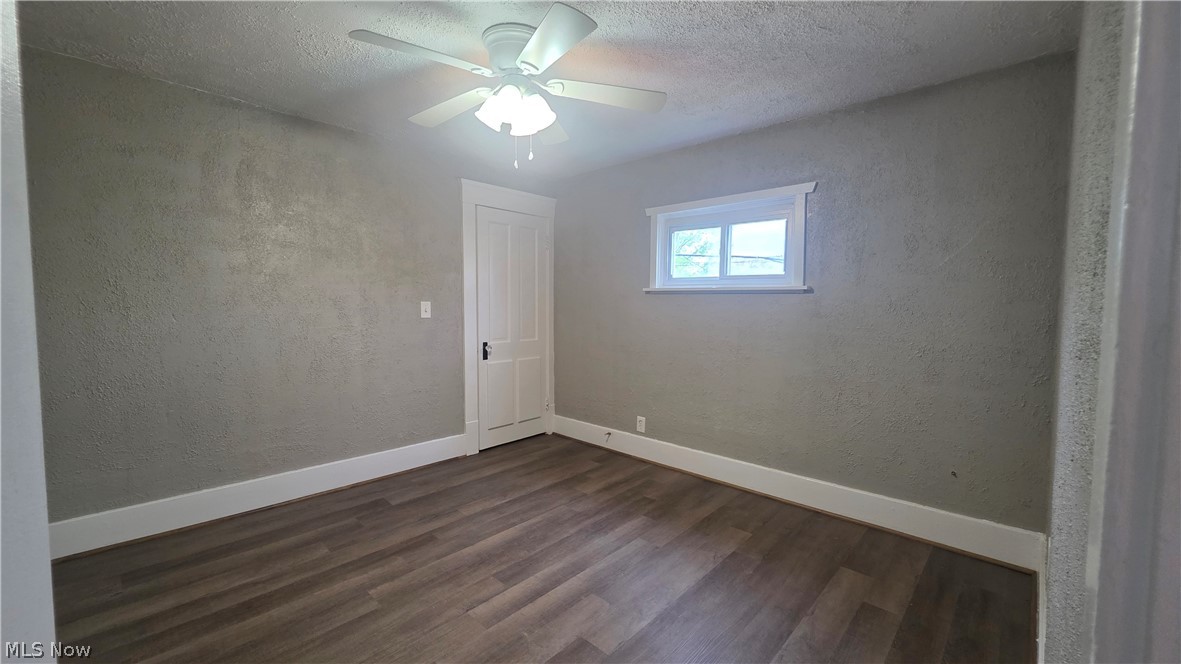 1103 High Street NE Warren OH 44483