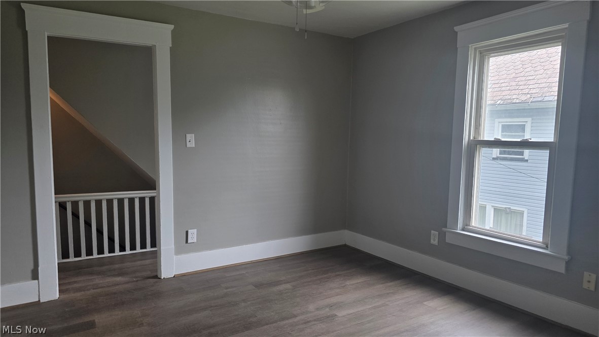 1103 High Street NE Warren OH 44483
