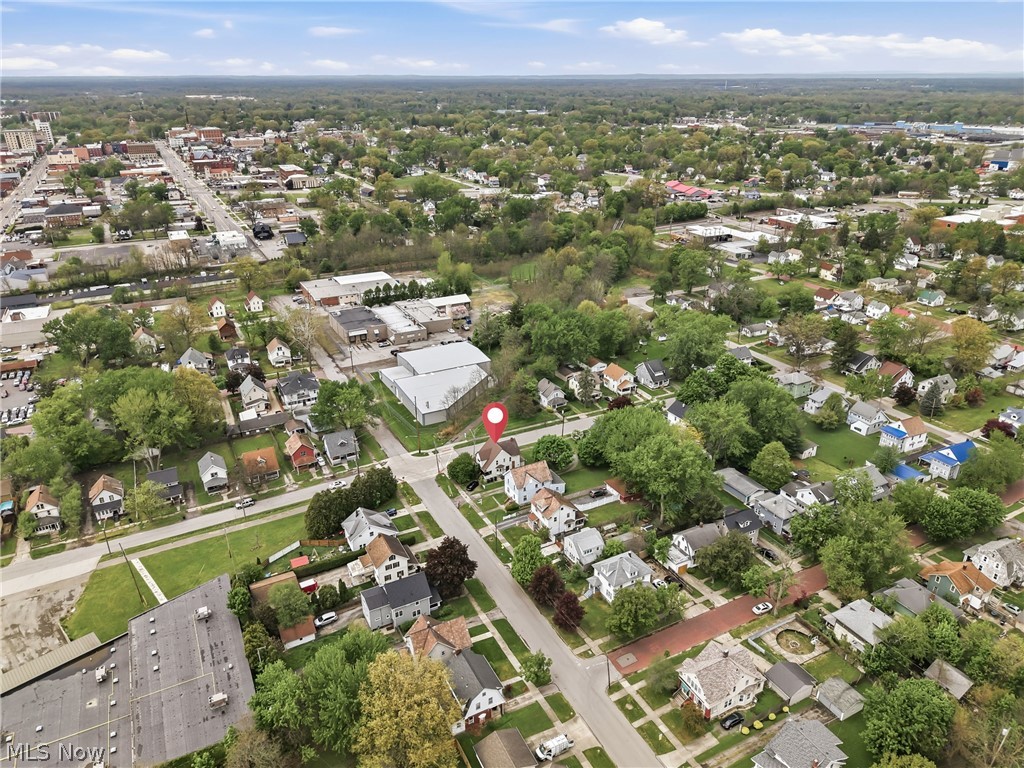 1103 High Street NE Warren OH 44483