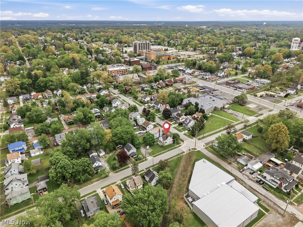 1103 High Street NE Warren OH 44483