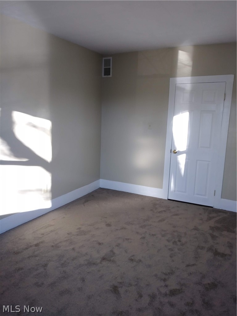 17 Wilson Avenue Girard OH 44420