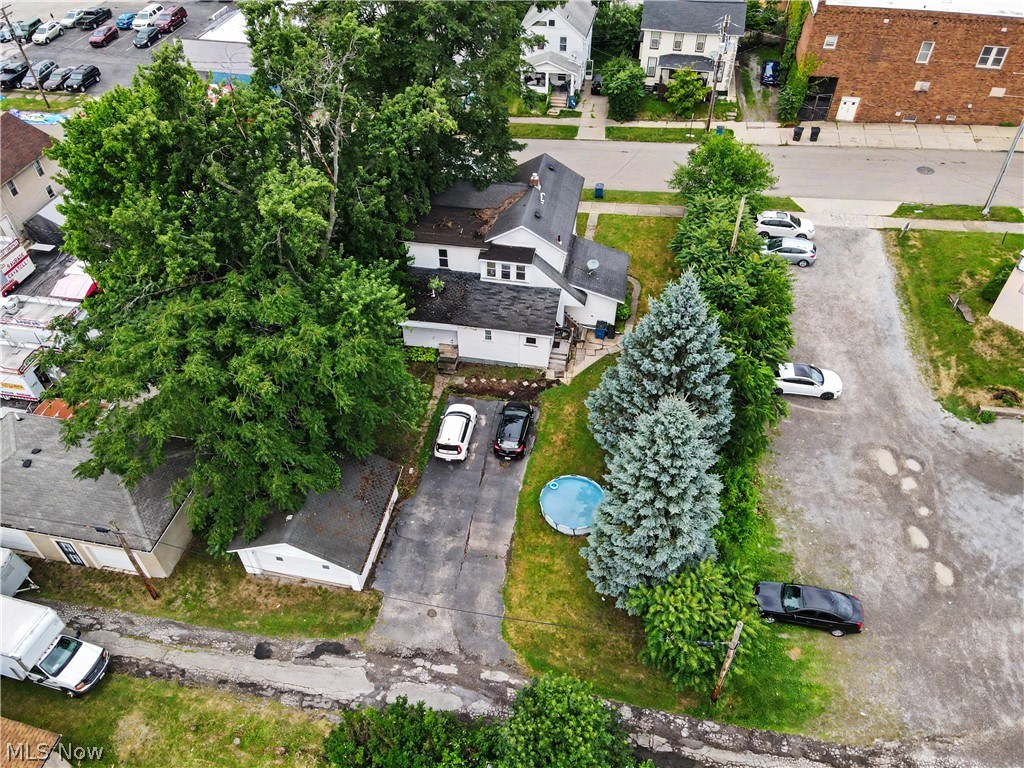 17 Wilson Avenue Girard OH 44420