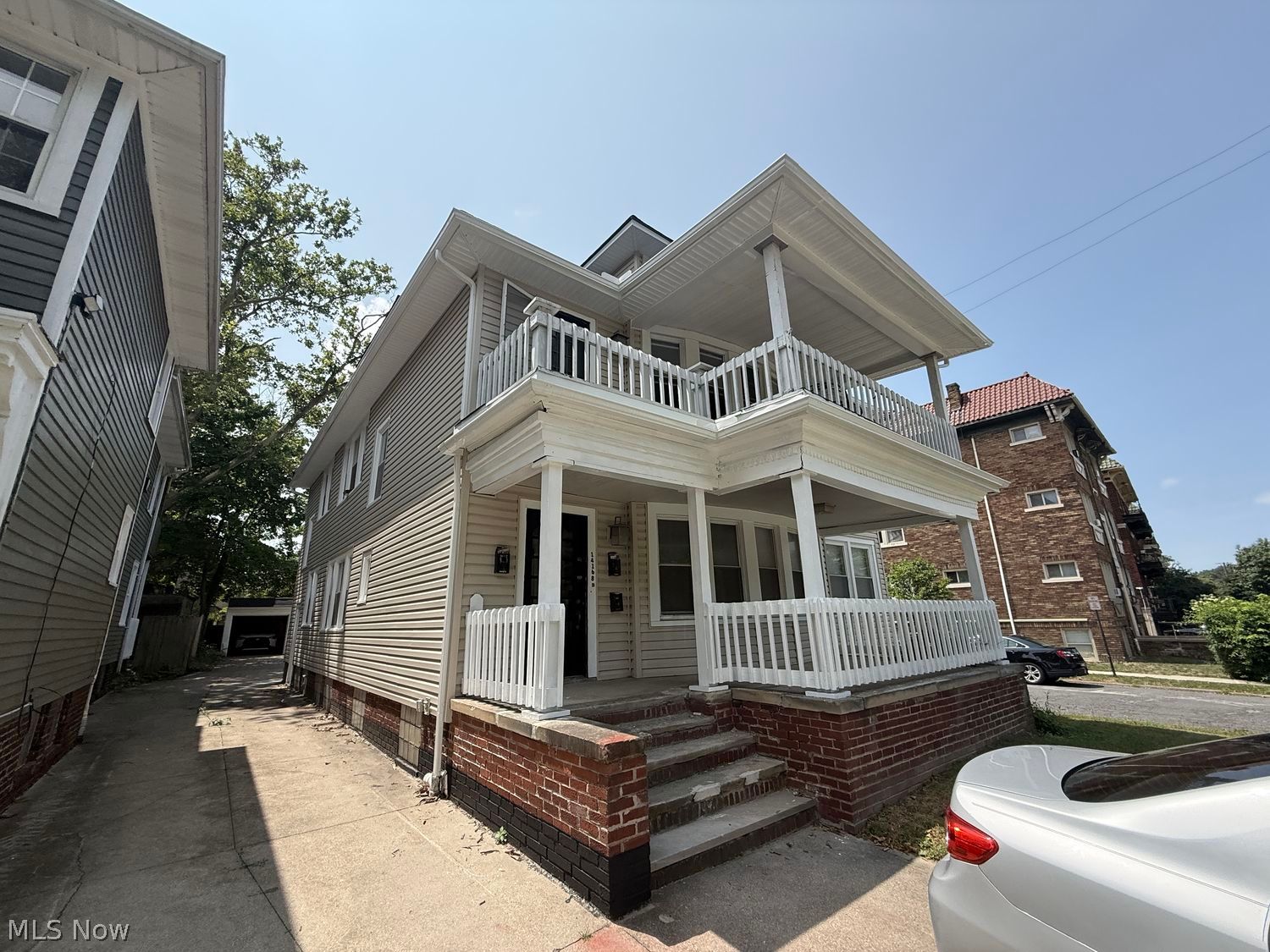 14168 Superior Road Cleveland Heights OH 44118