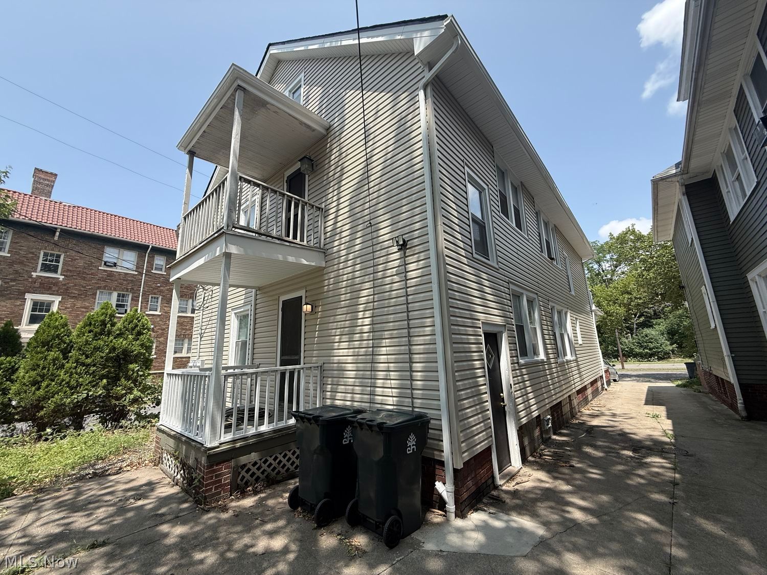 14168 Superior Road Cleveland Heights OH 44118