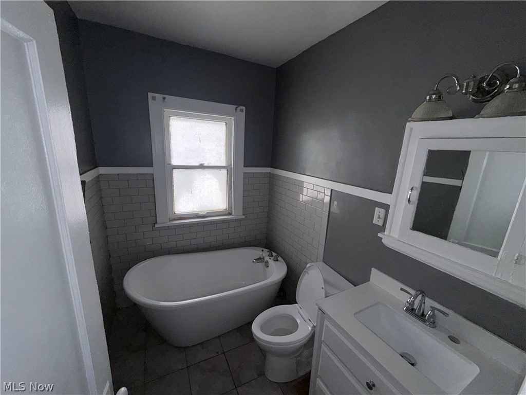16902 Endora Road Cleveland OH 44112