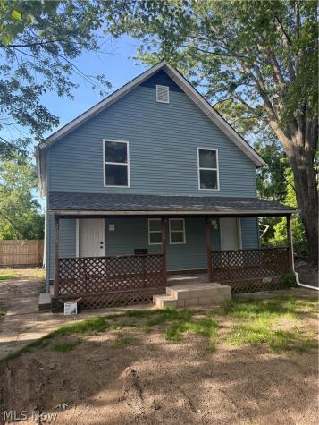 2069 E 29th Street Lorain OH 44055