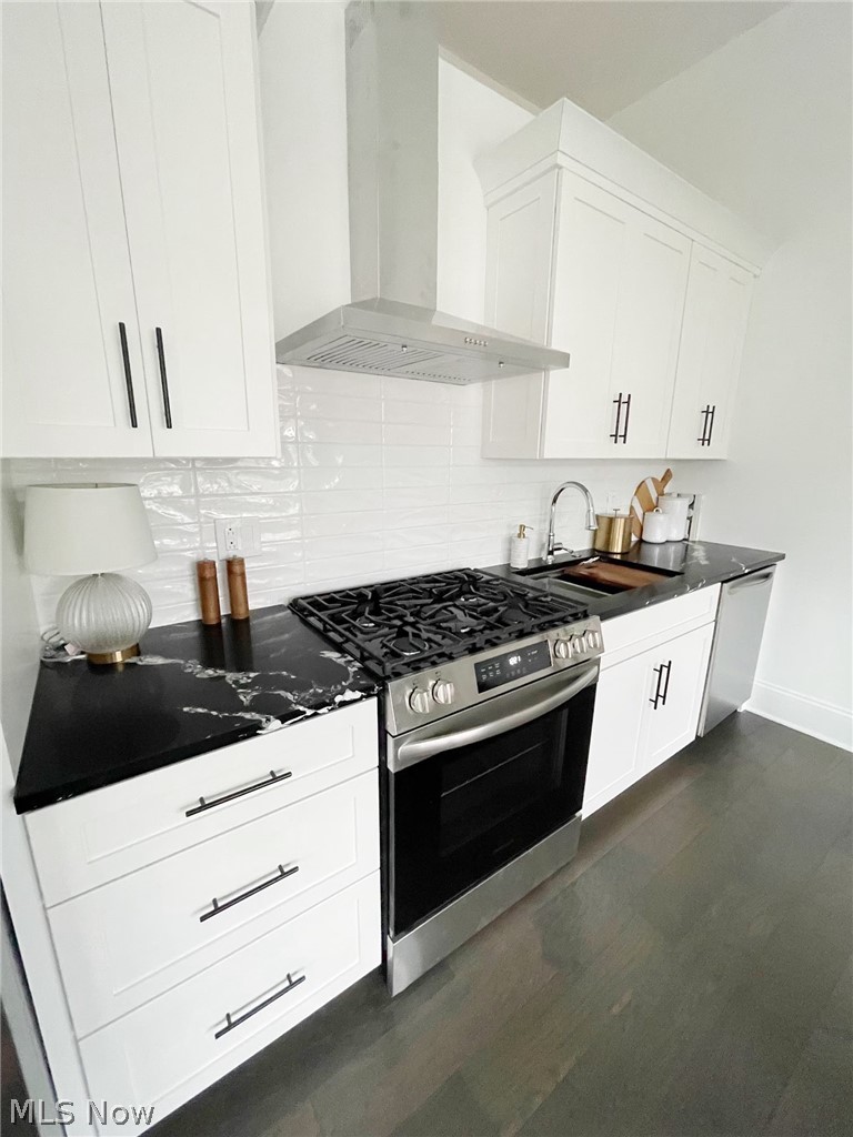 3015 Chatham Avenue Cleveland OH 44113