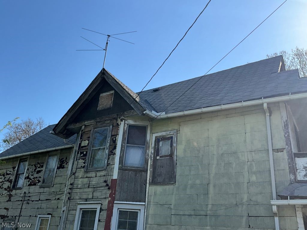 5911 Lexington Avenue Cleveland OH 44103