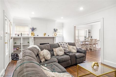 3124 Edgehill Road Cleveland Heights OH 44118