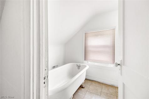 3124 Edgehill Road Cleveland Heights OH 44118