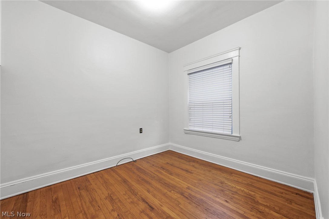 17476 Shaw Avenue Lakewood OH 44107