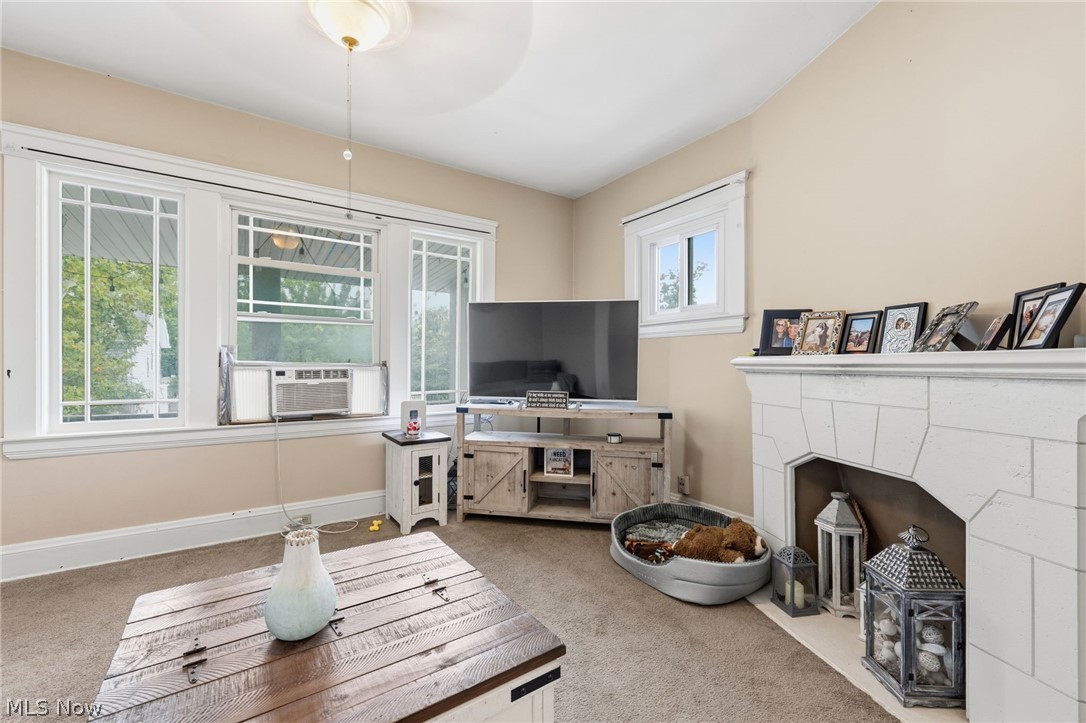 17476 Shaw Avenue Lakewood OH 44107