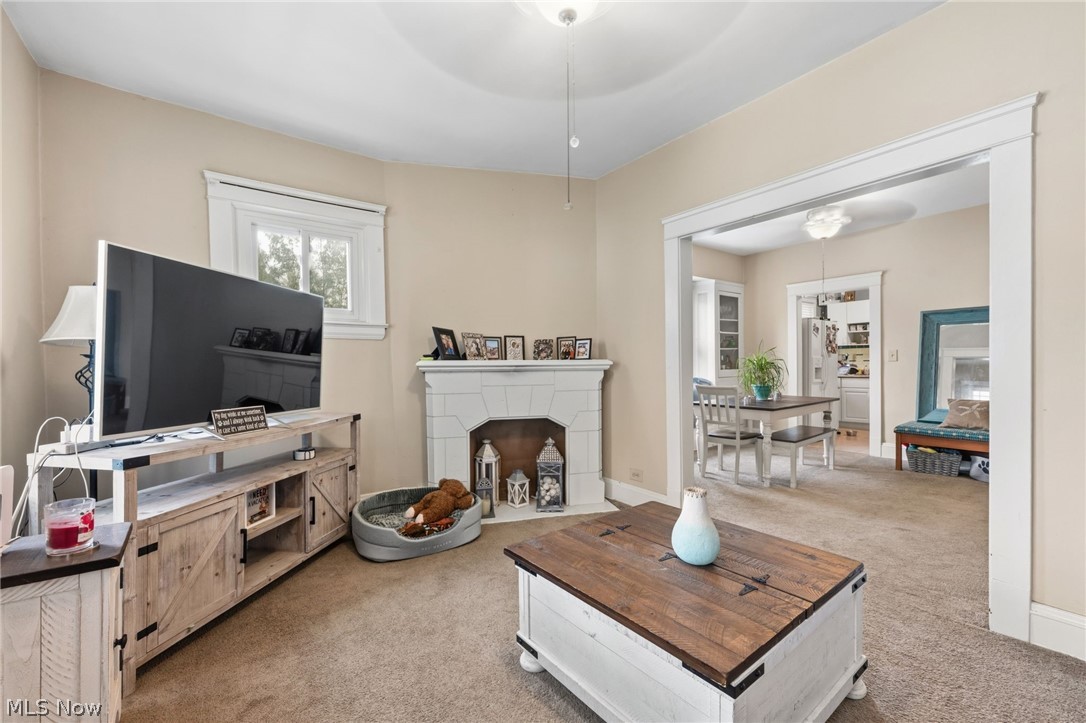 17476 Shaw Avenue Lakewood OH 44107