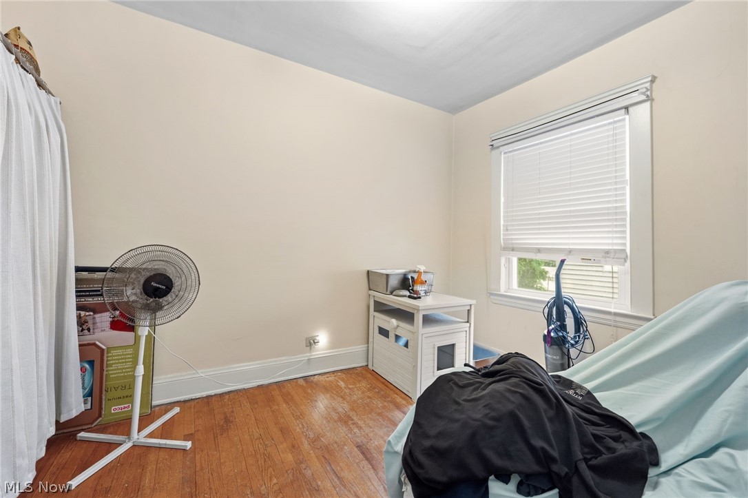 17476 Shaw Avenue Lakewood OH 44107