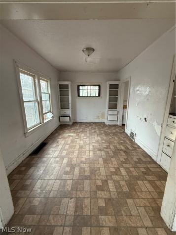 2054 W 83rd Street Cleveland OH 44102