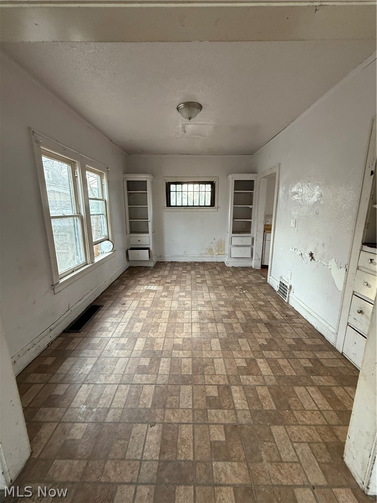 2054 W 83rd Street Cleveland OH 44102
